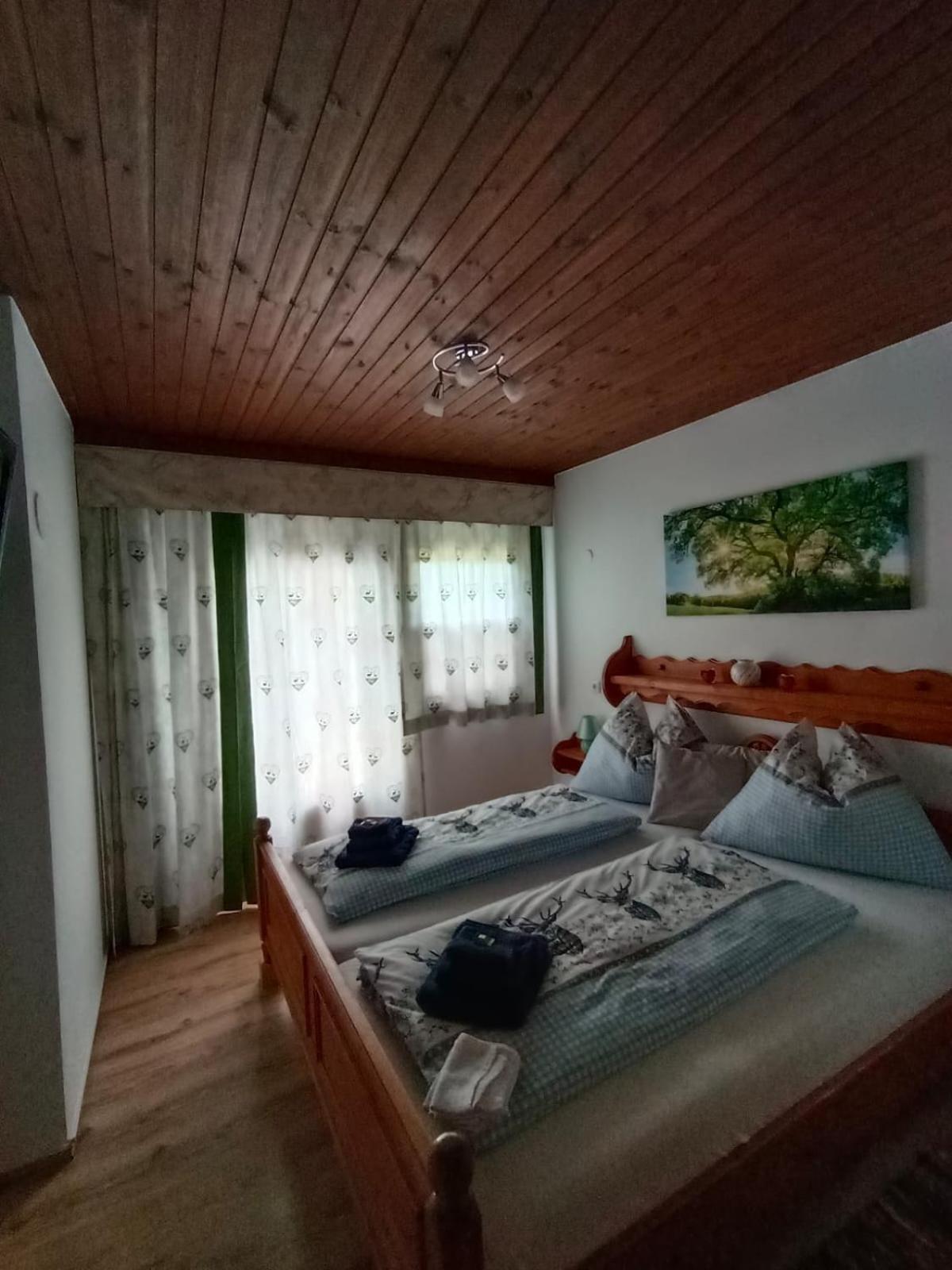 Haus Alexander Villa Fresach Bagian luar foto